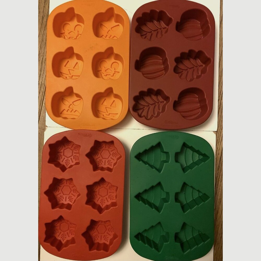 Wilton Silicone Cupcake Cakelet Molds 4 Pans Baking Christmas & Fall Holidays